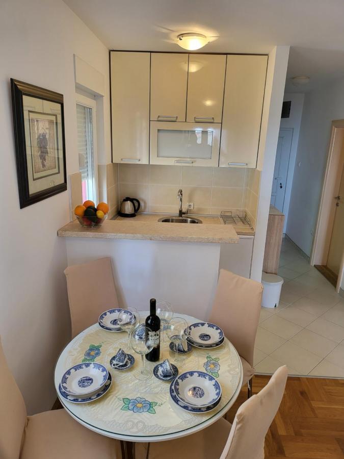 Apartment Rachel Petrovac Luaran gambar