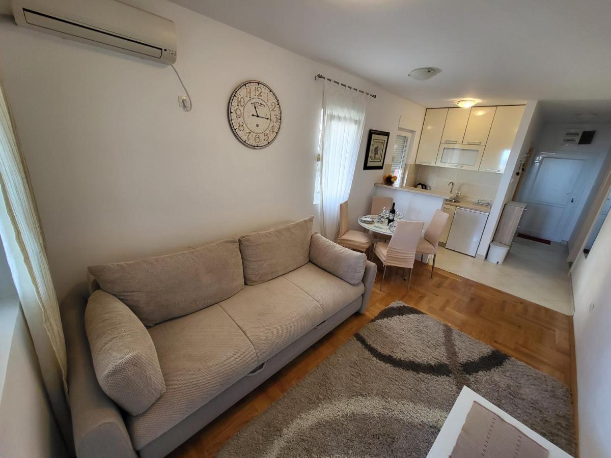 Apartment Rachel Petrovac Luaran gambar