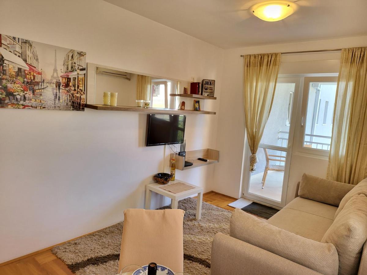 Apartment Rachel Petrovac Luaran gambar